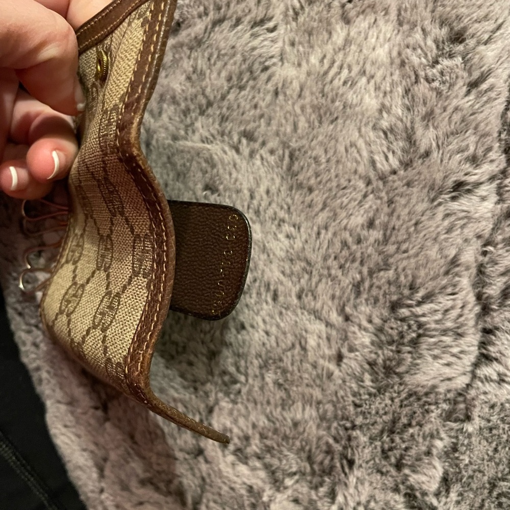 Gucci wallet and small key plus wallet and box